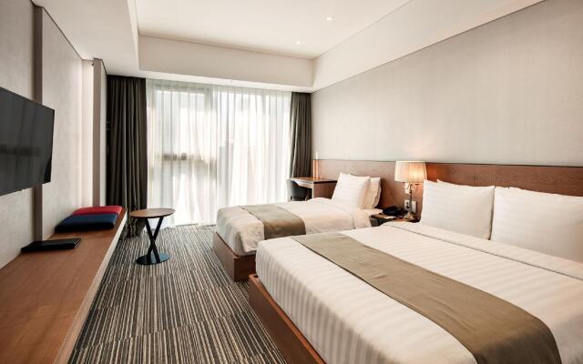 Golden Tulip Incheon Airport Hotel & Suites