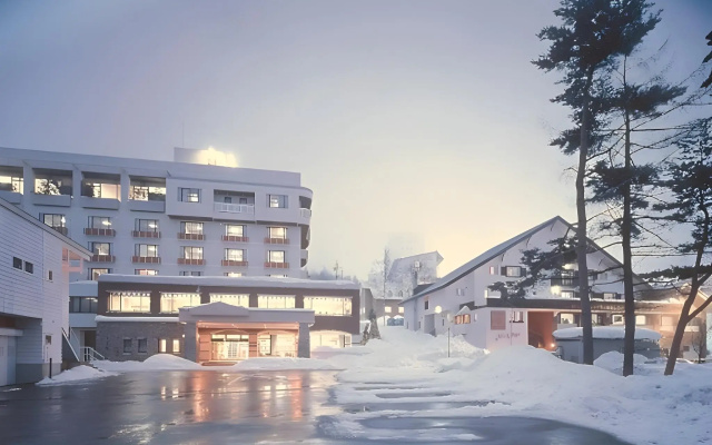 hotelImage