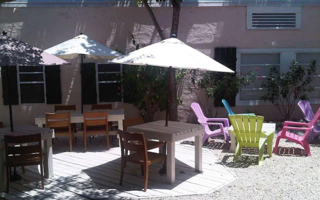Historic Tavernier Inn Hotel