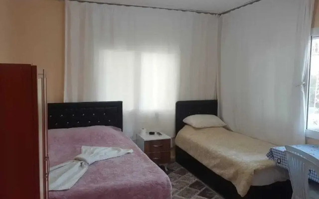 Kucuk Aile Pansiyonu
