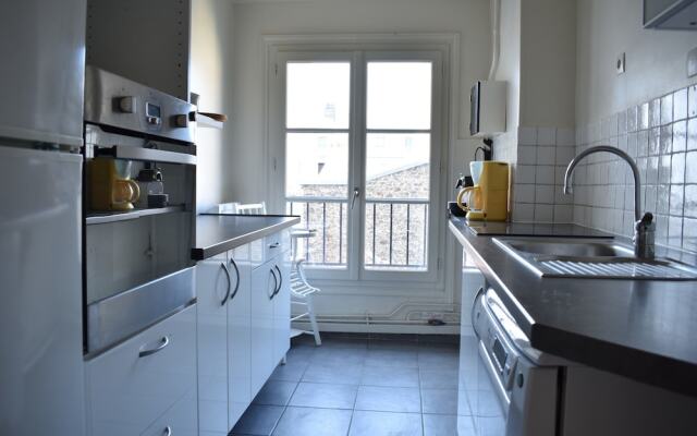 Spacious 2 Bedroom Apartment in Paris 2nd