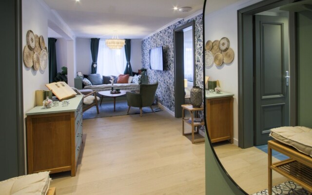 Chalet Antoine serviced apartments by Mirabeau