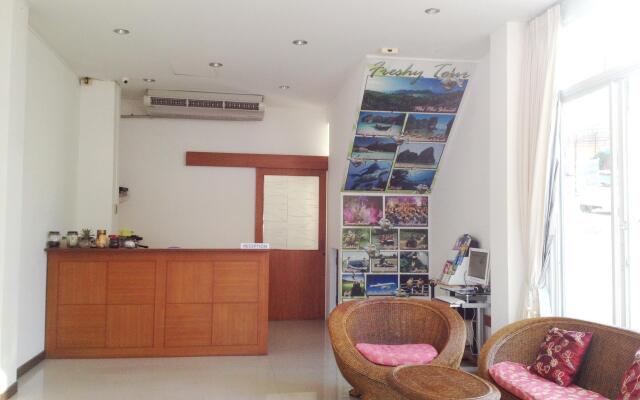 Phuket Point Guesthouse