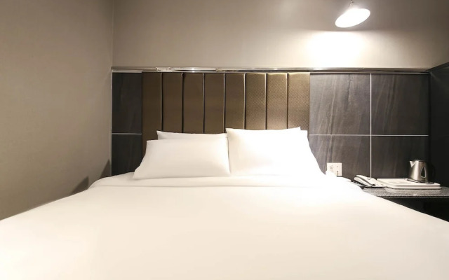 Cheongju Roa Hotel