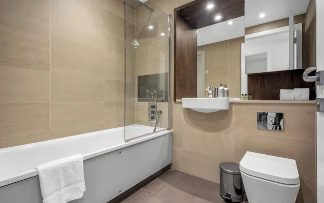 Maine Tower at Canary Wharf by MySquare