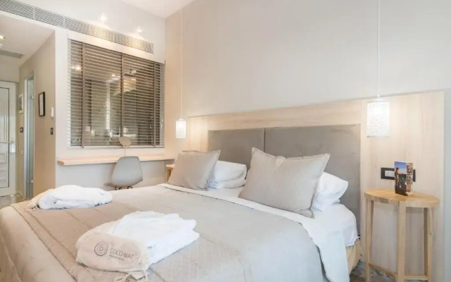 Venus Hotel & Suites