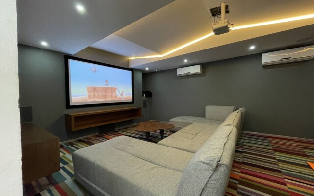 New Downtown Loft With Gym-Spa-Cinema
