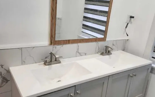 Room-double Room 2 Brampton Toronto Cana
