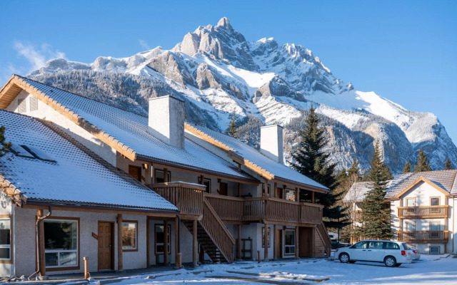 Banff Rocky Mountain Resort