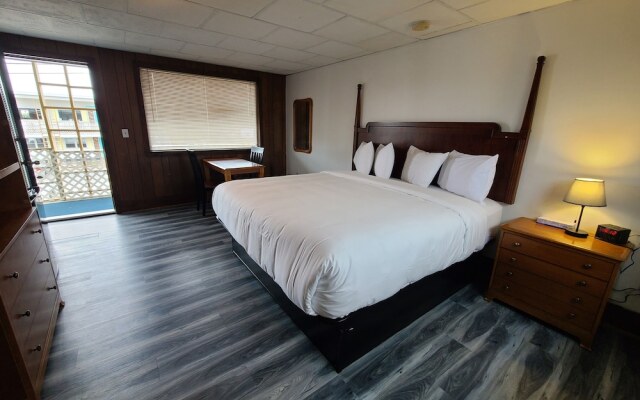 The Crest - Hampton Beach