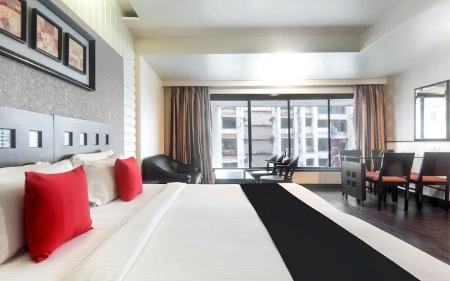 Savoy Suites by OYO Rooms