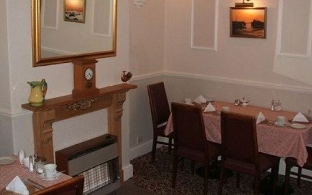 Pengilley Guest House