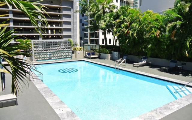 Fortune House Hotel Suites