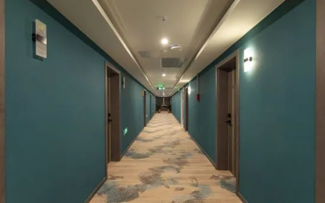 Duffy Theme Business Hotel (Beijing Daxing People's Hospital Huangcun West Street Subway Station) – Hotel Rooms – Beijing