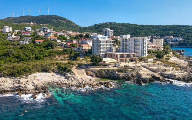 Open Sea Luxury Apartments
