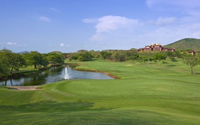 Penthouse Ocean View Luxury Condo at Reserva Conchal A19