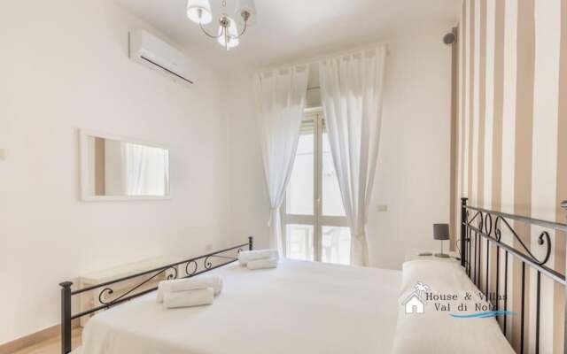 Sr-f943-ulag29a1 - Anita Apartment