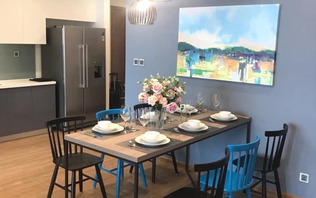 Bayhomes Metropolis Serviced Apartment