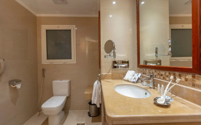 Royal Savoy Hotel & Villas