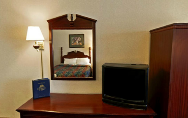 Americas Best Value Inn & Suites Waukegan Gurnee