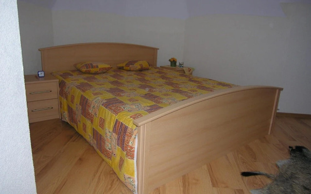 Amazing Home in Rowy With 4 Bedrooms