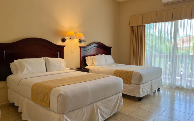 La Ensenada Beach Resort - All Inclusive