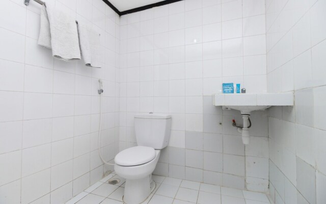 Airy Sipora Pora 4 Parapat