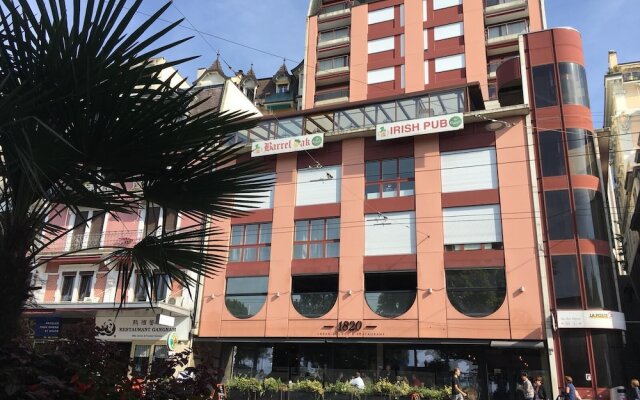 hotelImage