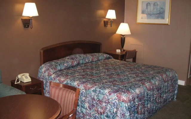 Capital O Fincastle Motor Inn  Tazewell