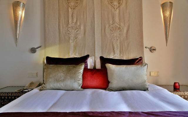 Tiara Yaktsa Côte d'Azur