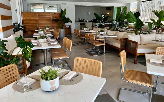 MB Hotel, Trademark Collection by Wyndham