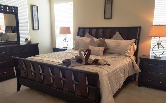 Spacious 6 Bedroom Villa