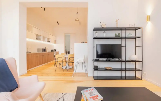 New Apartment Center of Trendy St Gille