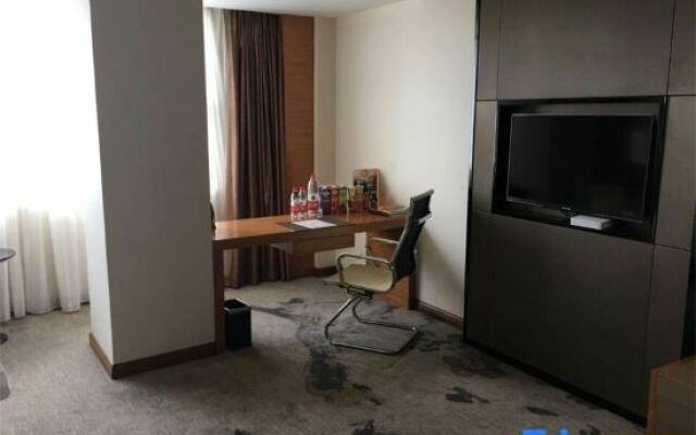 Weishang Hotel (Xichang Moon Lake Park)