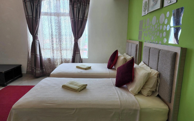 The Viana Apartment IV