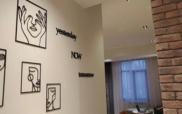 Cozy modern/loft apartment