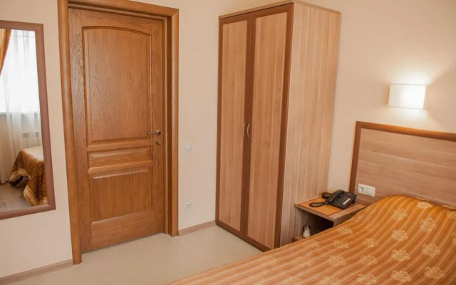 VIP House hotel at Solnechnaya