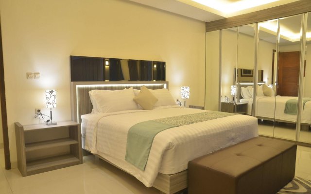 BreezeBlows City View 5BR with Pool + Familly Room