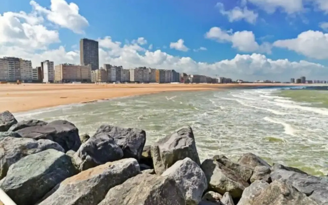 Apartment With Frontal sea View
