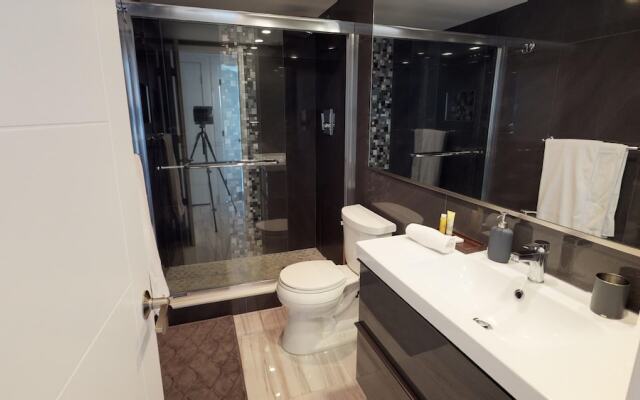 19370 Collins Ave # 426