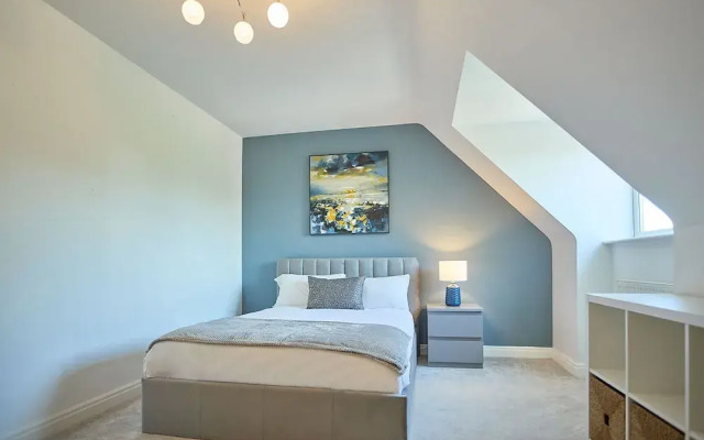 Host Stay Danford Court