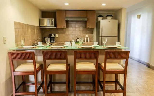 Family Luxury Suites by Velas Vallarta - All Inclusive