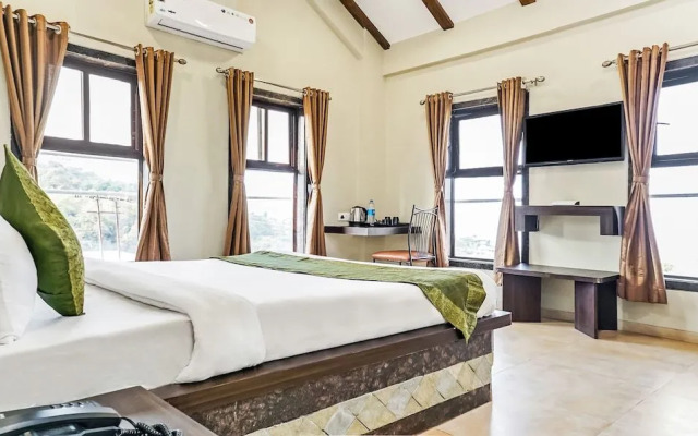 Treebo  Vhyomaan Resort