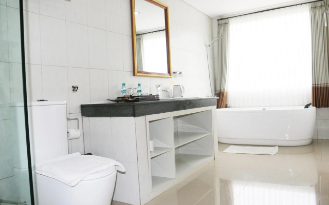 Puri Saron Hotel Baruna Beach Cottages