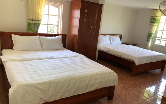 Ngoc Loan Hostel