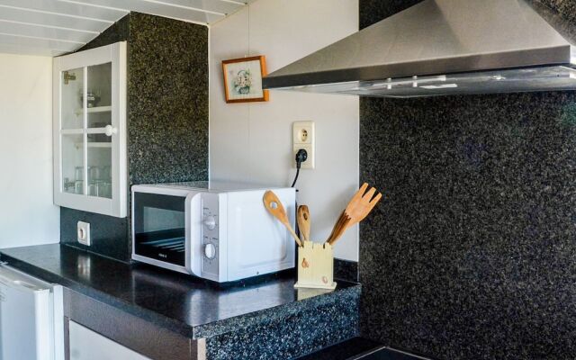 Inviting Chalet in Westouter With Garden