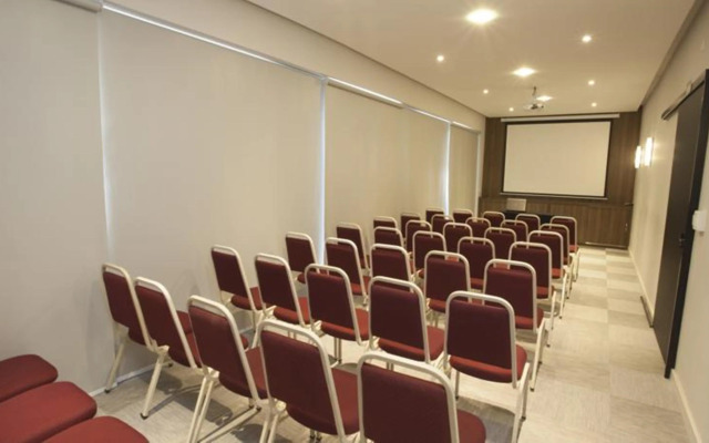 Rio Hotel by Bourbon Curitiba