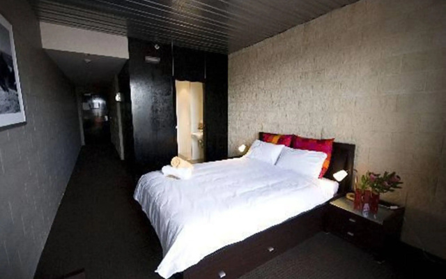 Summer House Backpackers Melbourne – Guest Rooms – Melbourne