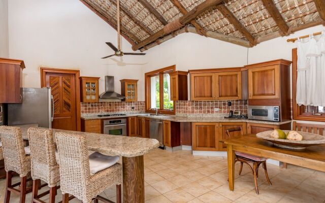 Luxury Villa with Beachfront Eden Roc