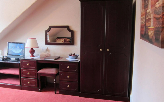 The Jays Guest House